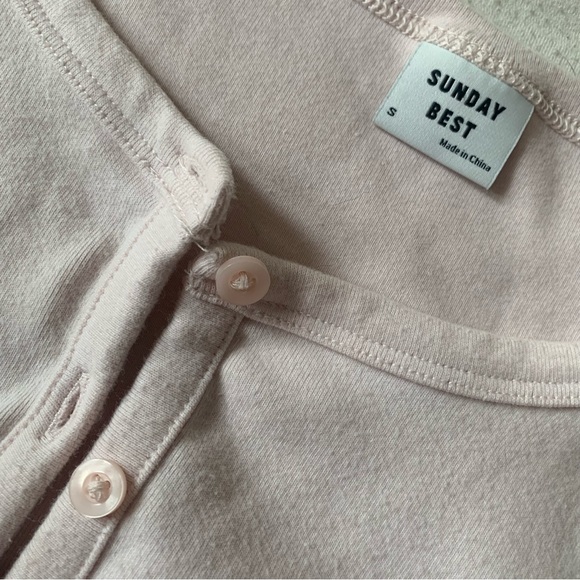 Sunday Best Apple Top - Picture 2 of 2